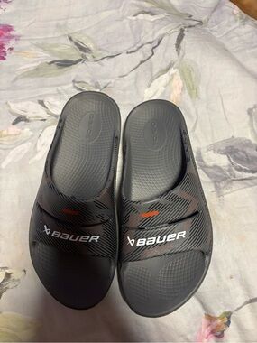 Bauer/ Oofos Sandals